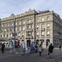 Gute Stimmung am Paradeplatz: Die UBS schreibt 2025 einen Gewinn von 7,8 Milliarden Dollar.