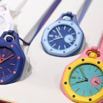 Die Uhr von Audemars Piguet und Swatch.