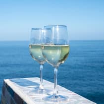 Verdejo ist der spanische Weissweinklassiker für heisse Tage und schmeckt am Wasser noch besser.