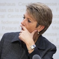 Will nach dem CS-Untergang strenge Eigenkapitalvorschriften für Grossbanken: Finanzministerin Karin Keller-Sutter.