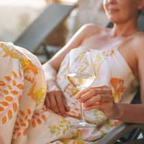 Ein Glas Riesling ist der Inbegriff für Sommerfrische.