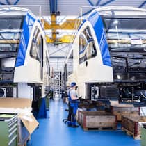 Gemäss SRF gelangen in den Schweizer Werken des Zugbauers Stadler Rail zu viele VOC-Emissionen in die Umwelt.
