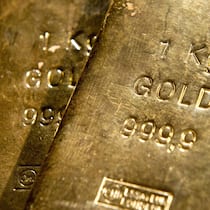 Goldbarren im Tresor des Goldhandels Pro Aurum in München.
