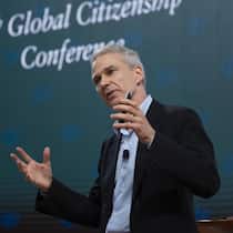 In seinem neuen Buch «Free Global Cities» lässt der Unternehmer Christian Kälin Prominente zu seiner Vision Stellung nehmen.