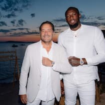 Julien Tornare (links) und Usain Bolt präsentieren die neue Hublot-Uhr.