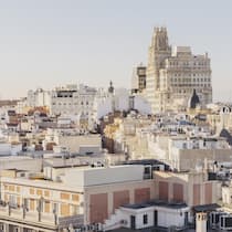 PULSIEREND ­Dynamisch, kreativ und multi-kulturell. Die Haupt-stadt Madrid streift ihre Zurückhaltung ab.