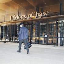 JPMorgan Chase hat die Vorwürfe in einer kürzlich eingereichten Klage wegen Verstössen am Arbeitsplatz zurückgewiesen. Sara Konradi für das WSJ