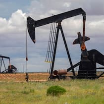 Führungskräfte verkauften Anteile an Unternehmen aus allen Bereichen des Energiesektors, darunter Offshore-Bohrunternehmen, Raffinerien und Erdgasexporteure.