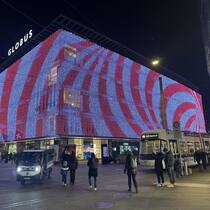 Globus-Warenhaus an der Zürcher Bahnhofstrasse: Das Unternehmen bezieht künftig Managementleistungen von der Firmenmutter Central Group im europäischen Ausland.