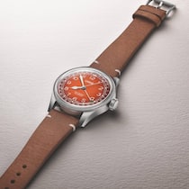 Oris lanciert eine herbstliche Version der Big Crown Pointer Date.