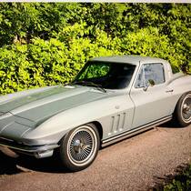 Büssers Chevrolet 327/365hp Corvette Coupé kommt unter den Hammer.