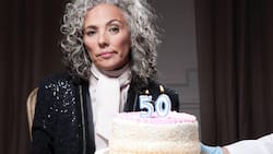 Frauen werden an ihrem 50. Geburtstag anscheinend unsichtbar. Dabei macht diese Zielgruppe einen Grossteil der Bevölkerung aus – und kontrolliert mehr Wohlstand denn je.