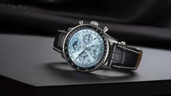 Die legendäre Fliegeruhr erhält ein eisblau-platiniertes Update mit dem hochmodernen Manufakturkaliber B19.