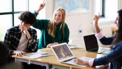 Jugendliche sollten bereits in der Schule fit für die Finanzwelt gemacht werden.