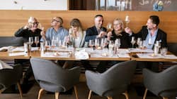 Wenn Arbeit Freude macht. Die Jury (von links): Wernie Baumeler, Yacin Mechri, Katharina Sarrot, Roberto Scatena, Ursula Geiger, Peter Jauch.