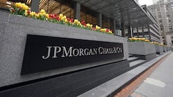 Das Logo von JPMorgan am Hauptsitz in New York.