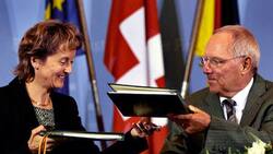 Bundesrätin Eveline Widmer-Schlumpf, Finanzminister Wolfgang Schäuble.