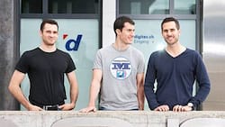 Guter Deal: Digitec-Gründer Marcel Dobler, Oliver Herren und Florian Teuteberg (v.l.). (Bild: ZVG)