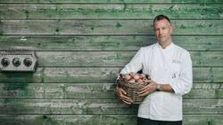 Stefan Beer, Executive Chef im Victoria-Jungfrau seit 2016, ist einer der wenigen echten Meister seines Fachs, der jeder kulinarischen Aufgabe gewachsen ist und die Gastronomie im riesigen Hotel einem kontinuierlichen Optimierungsprozess unterzieht.