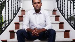 SCHARFE WORTE: Buchautor Vivek Ramaswamy in seinem Haus in Columbus im US-Bundesstaat Ohio. Das Hauptquartier seiner Firmengründung Roivant befindet sich in Basel.