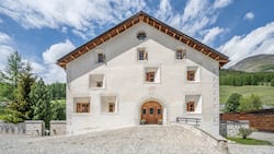 Die luxuriöse Liegenschaft in Cinuos-chel wurde erstmals 1719 erwähnt. Preis: 15 bis 20 Millionen Franken.