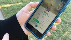 Das «Pokémon Go» Handyspiel bringt Sportmuffel auf Trab: Plötzlich laufen Gamer und Couch-Potatoes durch die Gegend und suchen in ihrer realen Umgebung virtuelle Monster.Zusammenstellung: Bauchweg.net