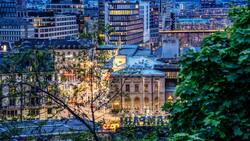 Abendlicher Blick über den Hauptbahnhof Zürich und den neuen Stadtteil Europaallee.