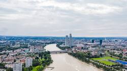 Basel mit dem Roche-Turm – ein Ziel für Pendler. In Birslach BL finden sie die günstigsten Immobilien.