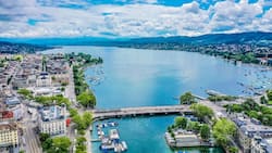 Blick auf das linke Ufer des Zürichsees: Im Zürcher Quartier Seefeld begann der Aufstieg von Urs Ledermann zum Immobilienunternehmer.