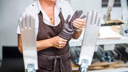 Hermès-Handschuhe: Das Leder eines Lamms und 13 Stunden Arbeit stecken darin.Gilles Leimdorfer