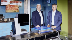 Supermarkt-Chef Peter Diethelm (l.) und MGB-Leiter Mario Irminger sind angetreten, um die Migros agiler aufzustellen. Bei den Fachmärkten gibt es besonders viel zu tun. Der Bereich steckt in der Krise.