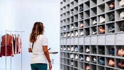 Lifestyle: On-Schuhe in einem Regal in New York.