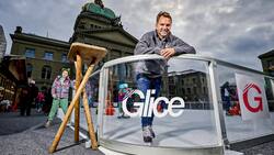 Bei warmen Temperaturen aufs Kunsteis vor dem Bundeshaus: Das ermöglicht der Gründer von Glice, Viktor Meier.