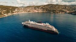 Ob auf dem Mittelmeer oder den Weltmeeren: Die Seereisen von Explora Journeys vereinen höchsten Komfort und faszinierende Destinationen.