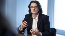 schweiz_finma_marlene_amstad.jpg