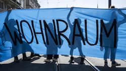 Demonstration für mehr Wohnraum in Zürich 2025: Stagnierter Wohnbau und zeitgleich mehr Zuwanderung führten von 2019 bis 2024 schweizweit zu einem grossen Wohnungsmangel.