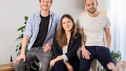 Die Crowd investierte 5 Millionen Franken in nachhaltige Outdoorkleidung von Nikin. Robin Gnehm, Carla Vilela Gonzaga Hänny und Nicholas Hänny sind die Köpfe hinter dem Schweizer Modelabel.