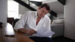 Giancarlo Devasini in seiner Wohnung in Lugano. Das Headquarter von Tether wird nach San Salvador verlegt. Dort baut sich das Unternehmen einen 70-stöckigen Wolkenkratzer.