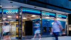 Das Netzwerk wird von einem Unternehmen namens „The Clearing House“ betrieben, das sich im gemeinsamen Besitz großer Geschäftsbanken wie der Citigroup befindet.
