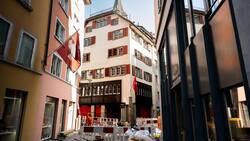 Das Teuscher-Haus in der Zürcher Storchengasse 9.