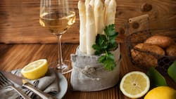Die Vielfalt an Weissweinen die zu Spargel passen ist gross.
