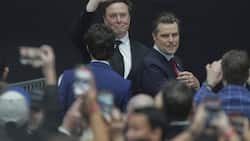 Elon Musk, der reichste Mensch der Welt, schafft die wertvollste Privatfirma der Welt.