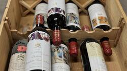 Die Mouton-Rothschild Etiketten erzählen auch die Geschichte zeitgenössischer Kunst und sind im guten Zustand begehrte Sammler-Objekte.
