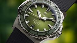 Mit austauschbarer Lünette: Taucheruhr Reef.