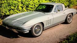 Büssers Chevrolet 327/365hp Corvette Coupé kommt unter den Hammer.