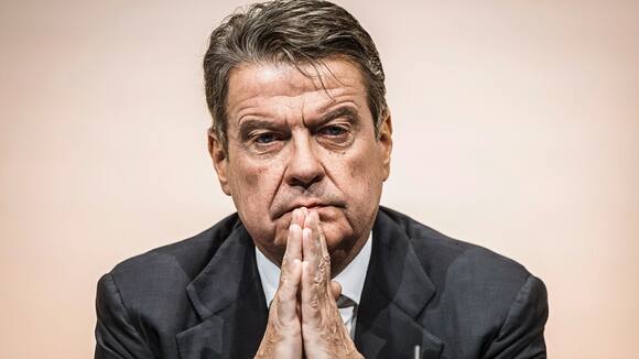 UBS Chairman Colm Kelleher attends news conference in Zurich, Switzerland on Wednesday, March 29, 2023. (KEYSTONE/Michael Buholzer)