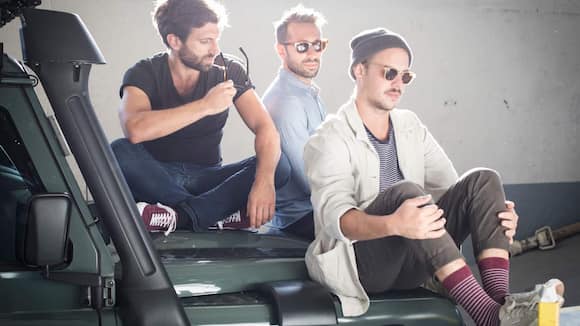 loris-lunettesCo-Founder+4179 710 77 41lorenz@loris-lunettes.comwww.loris-lunettes.com