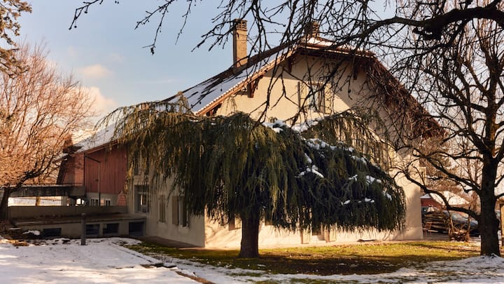 Bauernhaus, Sitz der Marke Biver