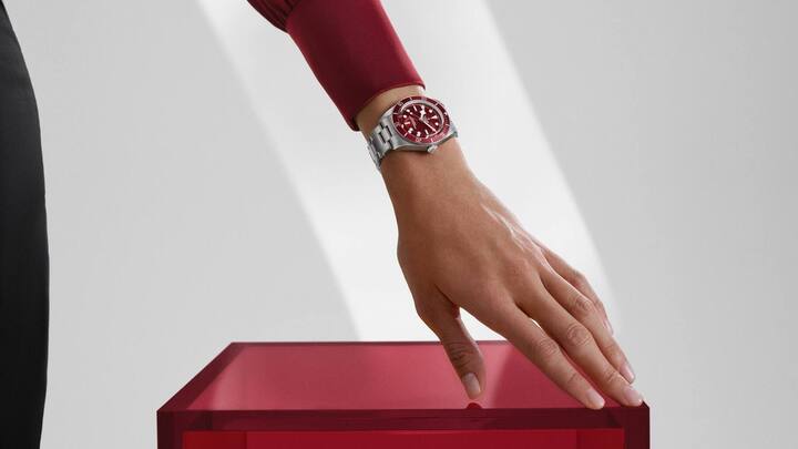 TudorÂ Black Bay 58 Burgundy