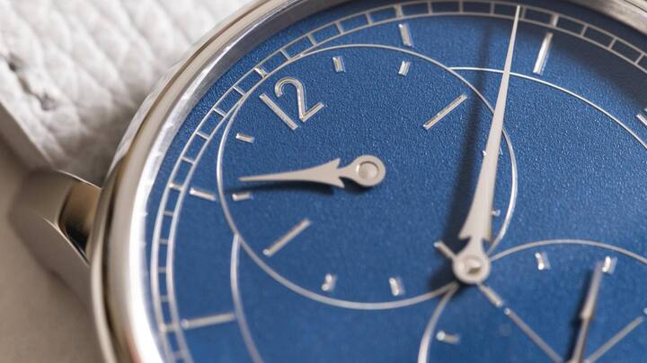 Louis Erard Régulateur